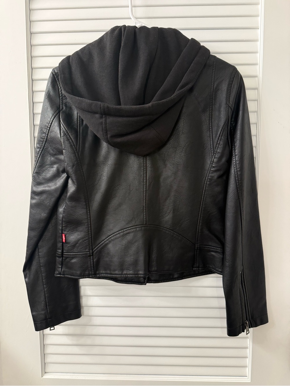 Levi’s jacket - Picture 2 of 2